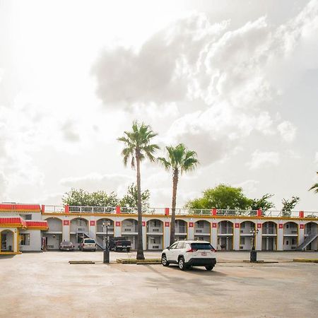 Hotel O Houston East Channelview I-10 Exterior foto